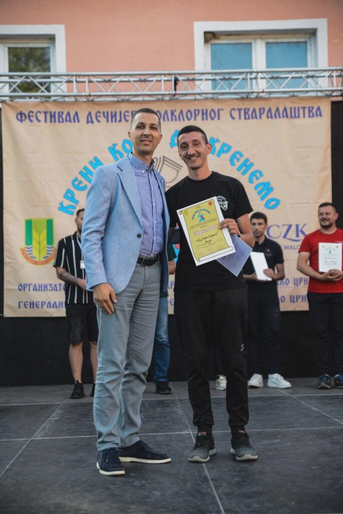 Na festivalu Dečijeg stvaralaštva u Boževcu posebno priznanje za najmlađe folkloraše iz Vojske kod Svilajnca,članova Kud "Stevan Sinđelić"